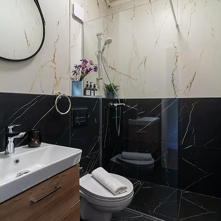 Holt S Cozy Near The Faculty Of Law * Βουκουρέστι