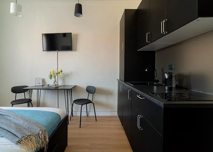 Holt S Cozy Near The Faculty Of Law * Bukarest